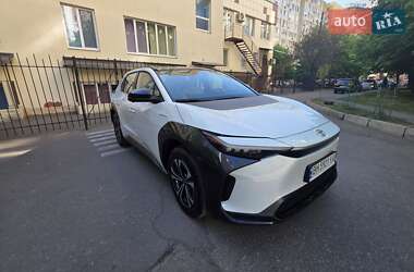 Внедорожник / Кроссовер Toyota bZ4X 2023 в 