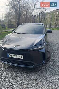 Внедорожник / Кроссовер Toyota bZ4X 2022 в 
