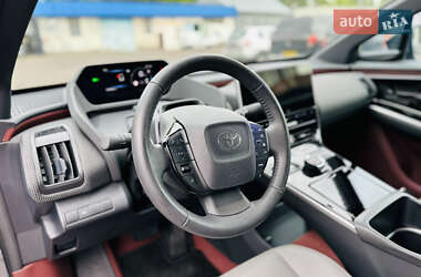 Внедорожник / Кроссовер Toyota bZ4X 2023 в 