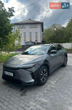 Позашляховик / Кросовер Toyota bZ4X 2023 в Дніпрі