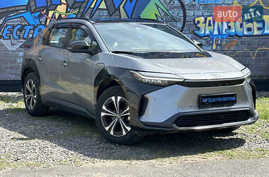 Внедорожник / Кроссовер Toyota bZ4X 2022 в Харькове