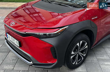 Внедорожник / Кроссовер Toyota bZ4X 2023 в 