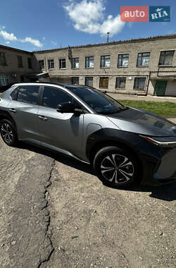 Внедорожник / Кроссовер Toyota bZ4X 2023 в 