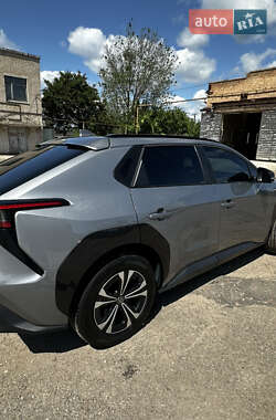Внедорожник / Кроссовер Toyota bZ4X 2023 в 