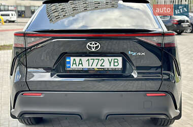 Внедорожник / Кроссовер Toyota bZ4X 2022 в 