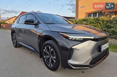 Внедорожник / Кроссовер Toyota bZ4X 2023 в Тернополе