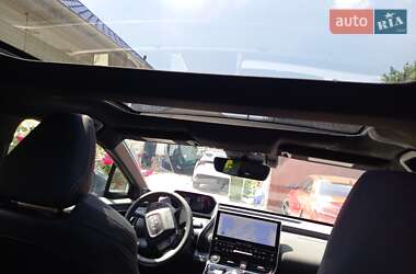 Внедорожник / Кроссовер Toyota bZ4X 2023 в 
