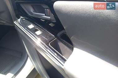 Внедорожник / Кроссовер Toyota bZ4X 2023 в 
