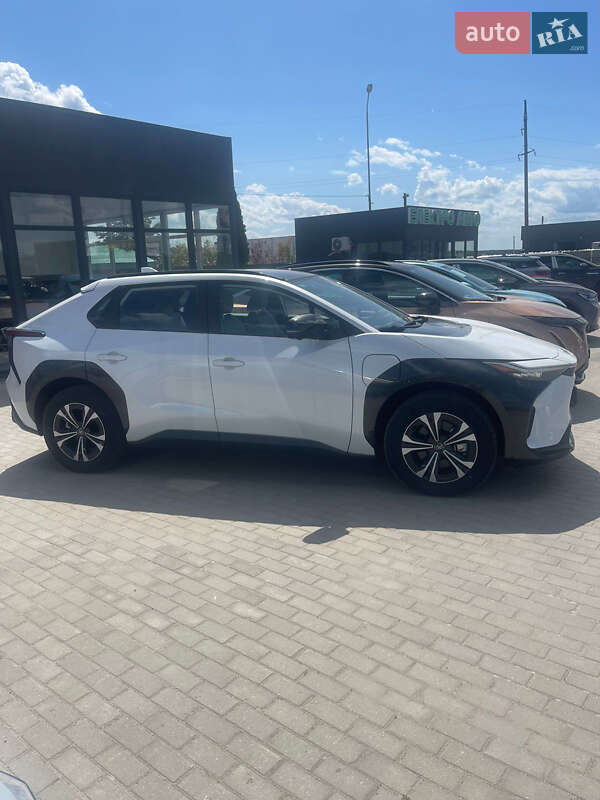 Внедорожник / Кроссовер Toyota bZ4X 2022 в Львове фото 3 Внедорожник / Кроссовер Toyota bZ4X 2022 в Львове
