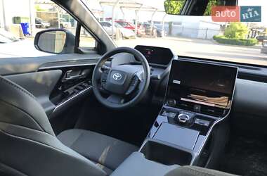 Внедорожник / Кроссовер Toyota bZ4X 2024 в 