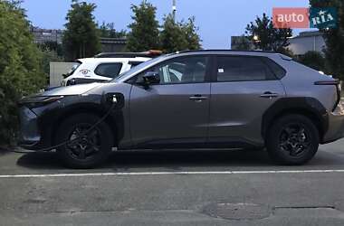 Внедорожник / Кроссовер Toyota bZ4X 2024 в 