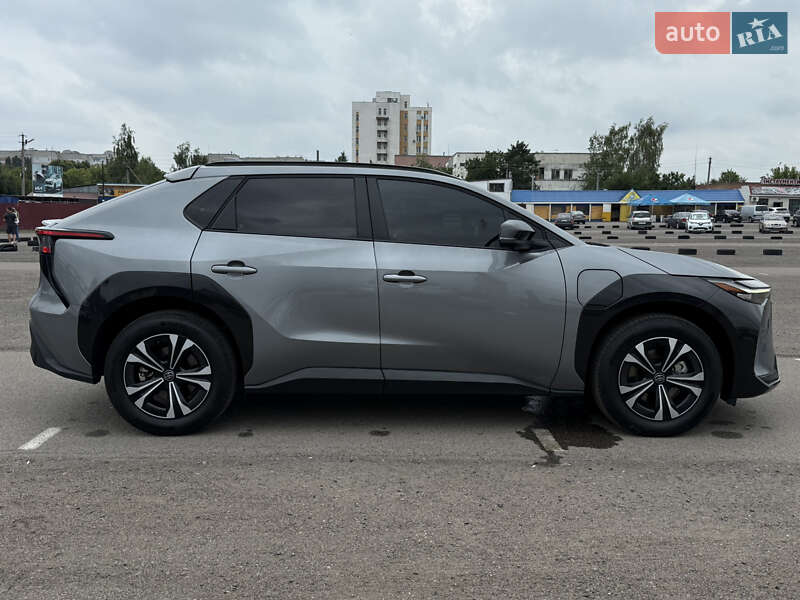 Позашляховик / Кросовер Toyota bZ4X 2023 в Черкасах