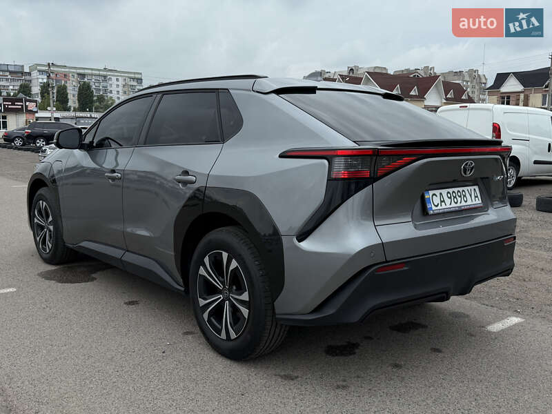 Позашляховик / Кросовер Toyota bZ4X 2023 в Черкасах