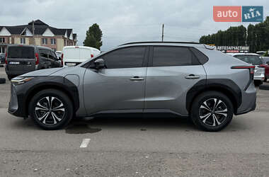 Позашляховик / Кросовер Toyota bZ4X 2023 в 