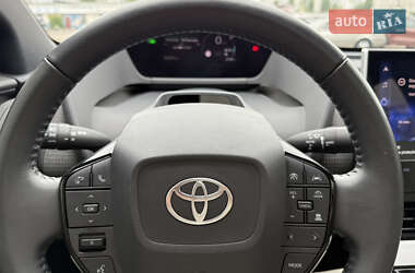 Позашляховик / Кросовер Toyota bZ4X 2023 в 