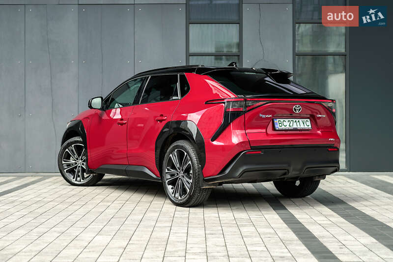 Внедорожник / Кроссовер Toyota bZ4X 2023 в Львове