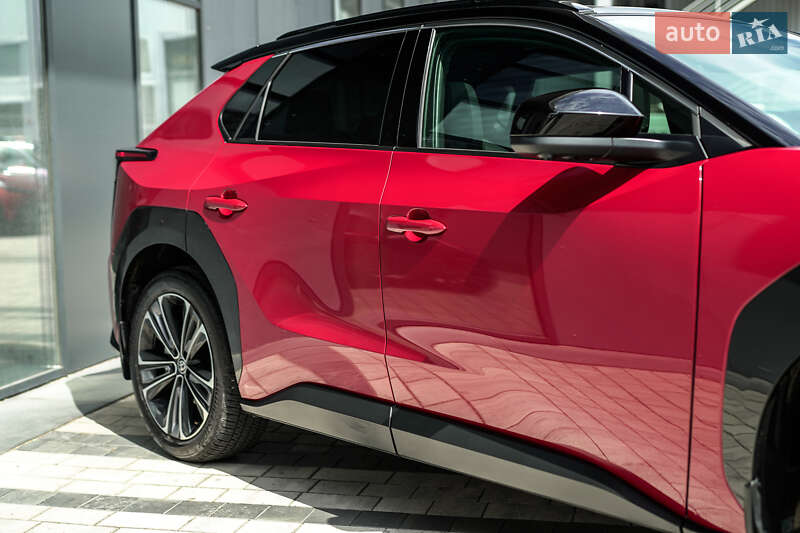 Внедорожник / Кроссовер Toyota bZ4X 2023 в Львове