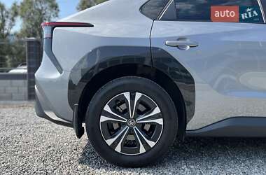 Внедорожник / Кроссовер Toyota bZ4X 2023 в 