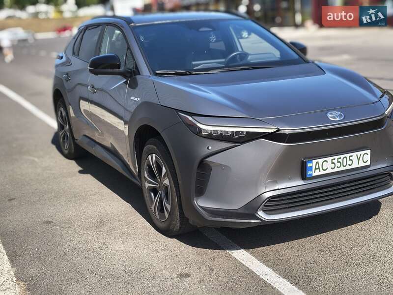 Внедорожник / Кроссовер Toyota bZ4X 2023 в Луцке