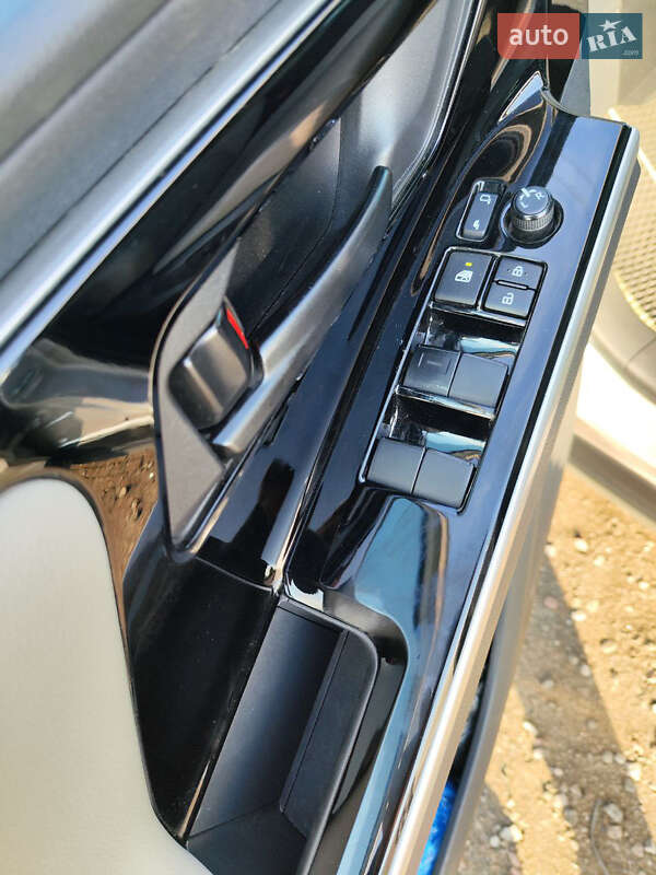 Внедорожник / Кроссовер Toyota bZ4X 2023 в Киеве фото 11 Внедорожник / Кроссовер Toyota bZ4X 2023 в Киеве