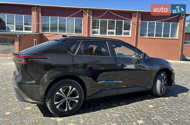 Внедорожник / Кроссовер Toyota bZ4X 2022 в 
