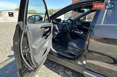 Внедорожник / Кроссовер Toyota bZ4X 2022 в 