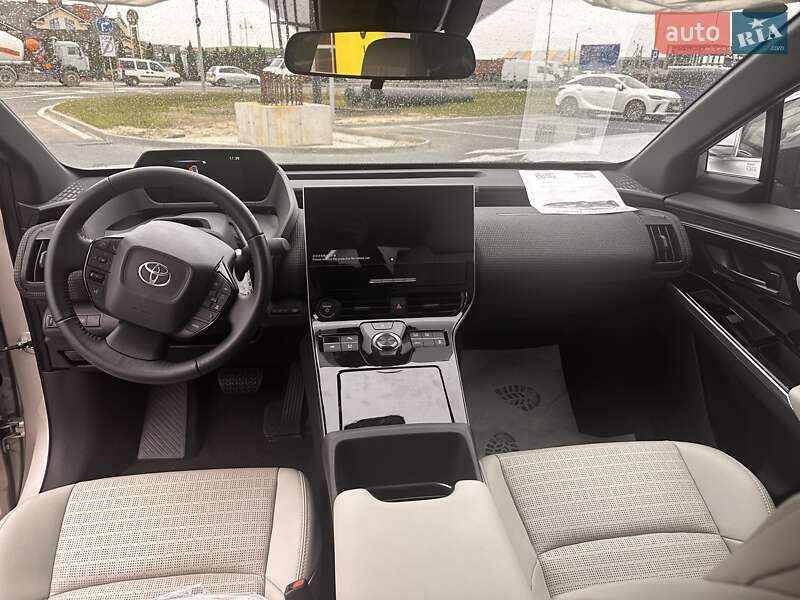 Внедорожник / Кроссовер Toyota bZ4X 2024 в Львове