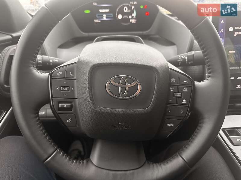 Внедорожник / Кроссовер Toyota bZ4X 2024 в Львове