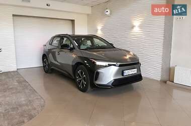 Внедорожник / Кроссовер Toyota bZ4X 2023 в Киеве