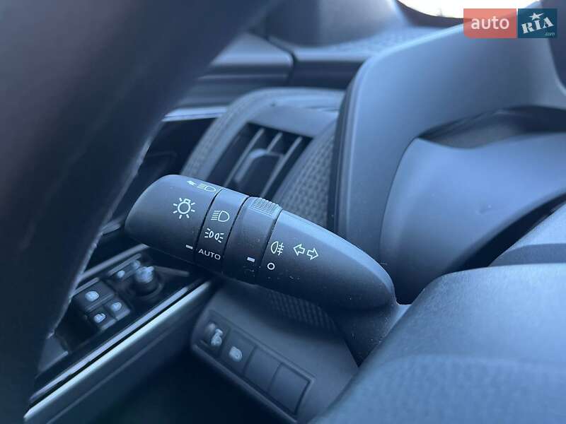 Внедорожник / Кроссовер Toyota bZ4X 2023 в Киеве