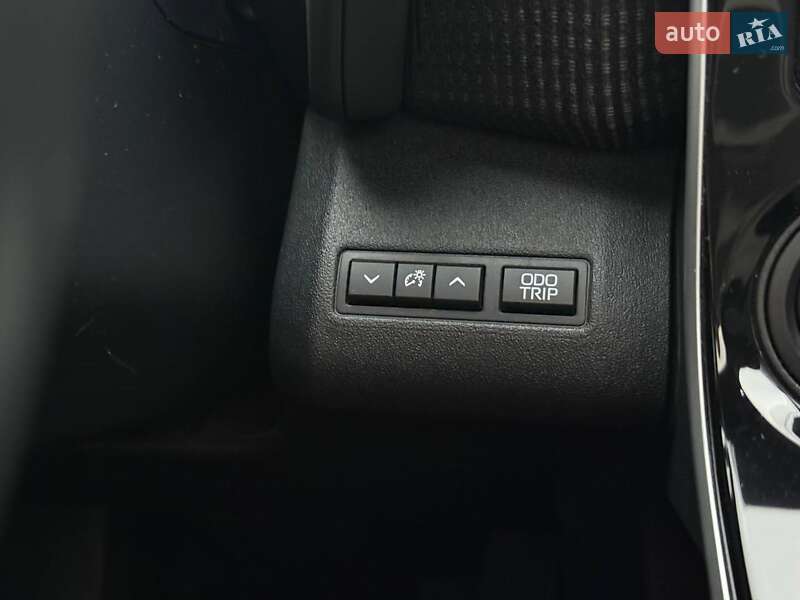 Внедорожник / Кроссовер Toyota bZ4X 2022 в Ровно