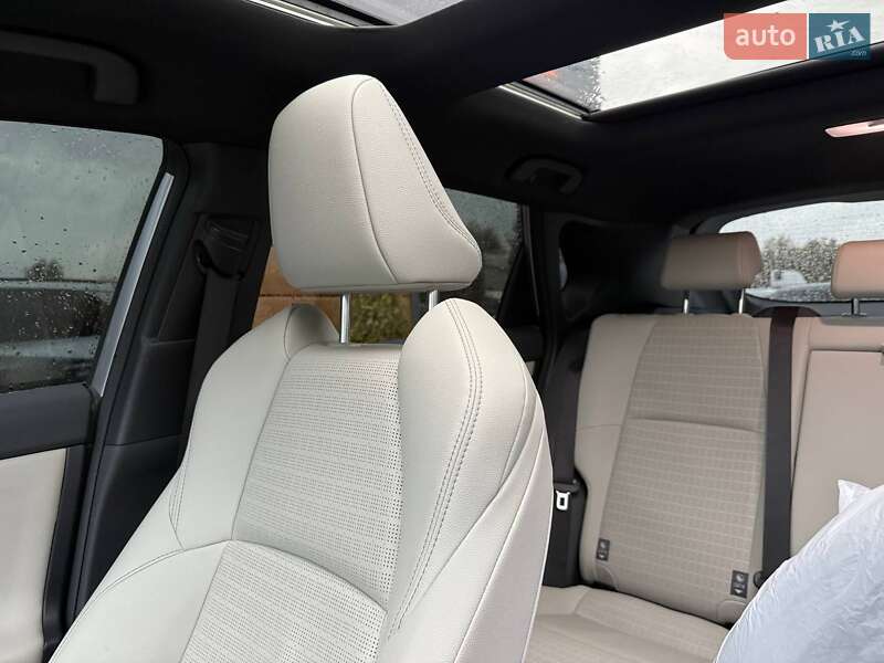 Внедорожник / Кроссовер Toyota bZ4X 2022 в Ровно