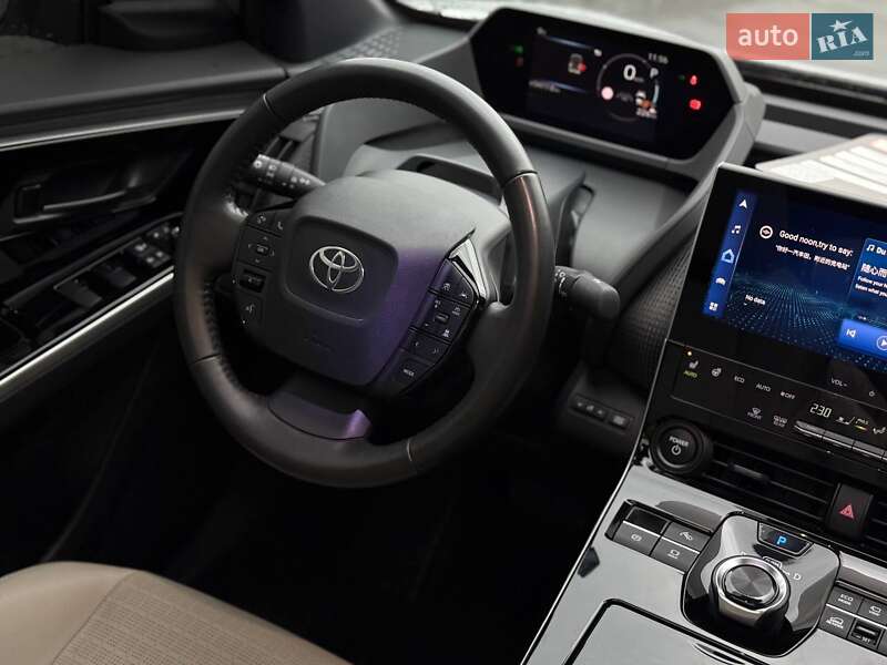 Внедорожник / Кроссовер Toyota bZ4X 2022 в Ровно