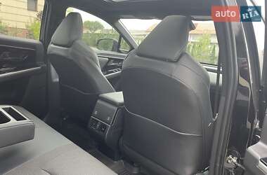 Позашляховик / Кросовер Toyota bZ4X 2024 в 