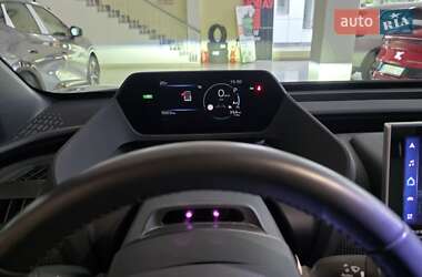 Внедорожник / Кроссовер Toyota bZ4X 2023 в 