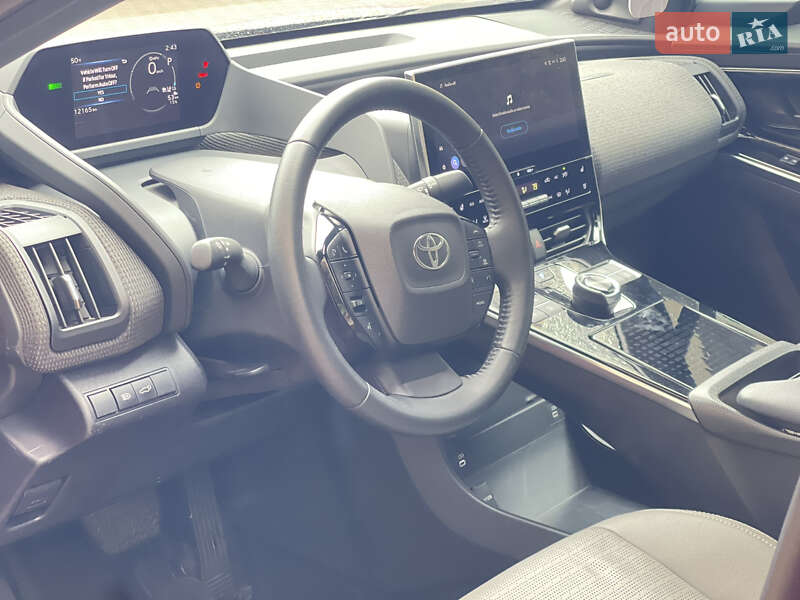 Позашляховик / Кросовер Toyota bZ4X 2023 в Києві