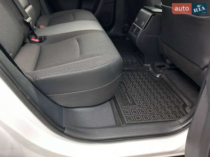 Внедорожник / Кроссовер Toyota bZ4X 2023 в Луцке фото 39 Внедорожник / Кроссовер Toyota bZ4X 2023 в Луцке