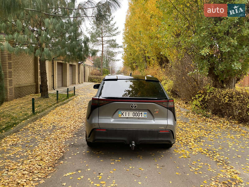 Позашляховик / Кросовер Toyota bZ4X 2022 в Харкові