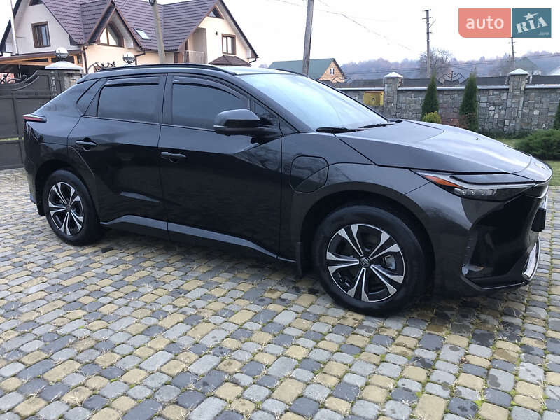 Позашляховик / Кросовер Toyota bZ4X 2022 в Косові фото 12 Позашляховик / Кросовер Toyota bZ4X 2022 в Косові