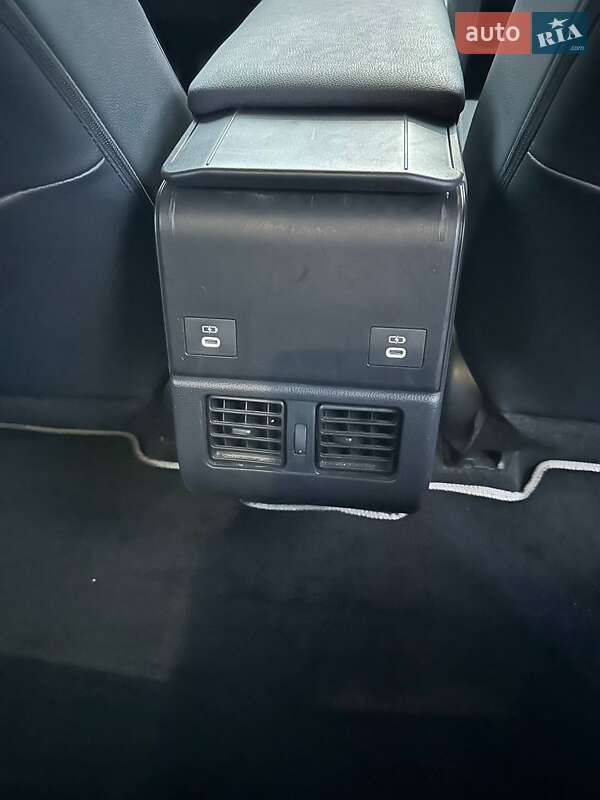 Позашляховик / Кросовер Toyota bZ4X 2023 в Києві