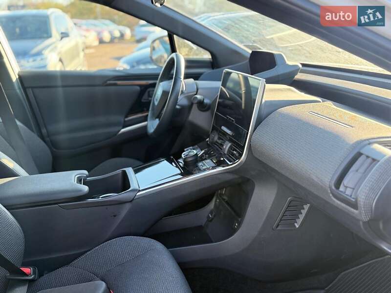 Внедорожник / Кроссовер Toyota bZ4X 2024 в Тернополе