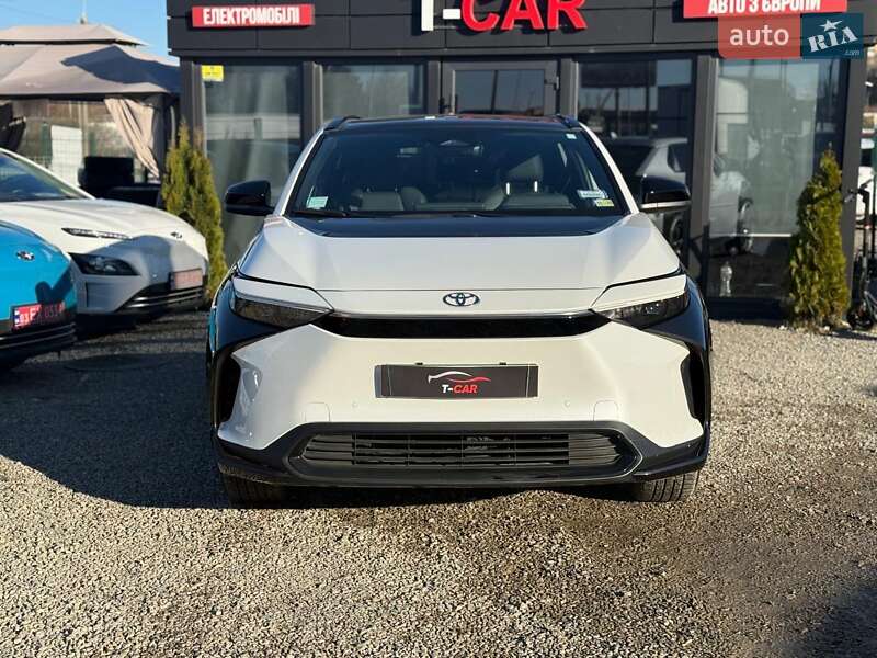 Внедорожник / Кроссовер Toyota bZ4X 2024 в Тернополе