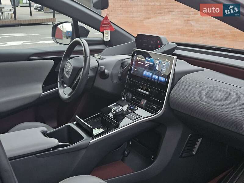 Внедорожник / Кроссовер Toyota bZ4X 2022 в Киеве