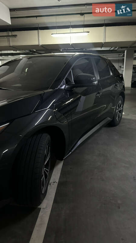 Внедорожник / Кроссовер Toyota bZ4X 2022 в Киеве фото 2 Внедорожник / Кроссовер Toyota bZ4X 2022 в Киеве