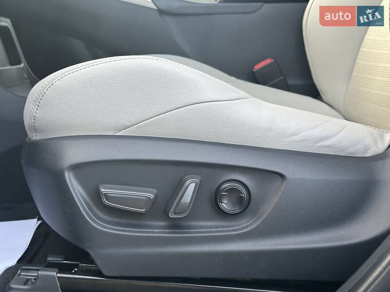 Внедорожник / Кроссовер Toyota bZ4X 2022 в Киеве