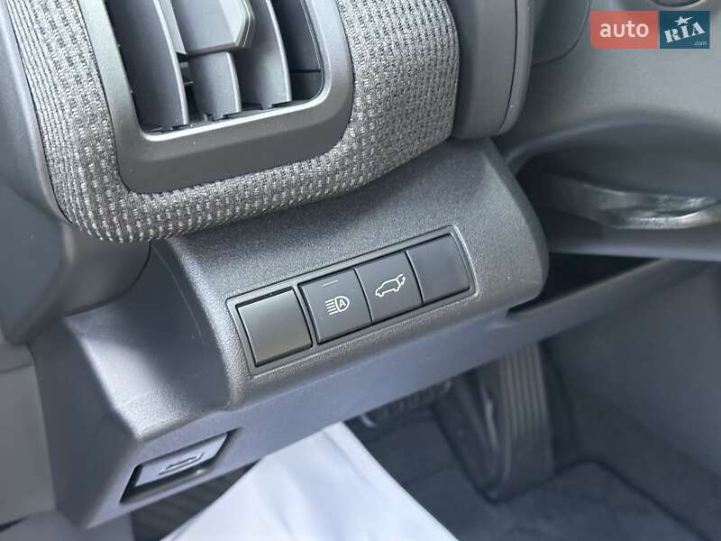 Внедорожник / Кроссовер Toyota bZ4X 2022 в Киеве