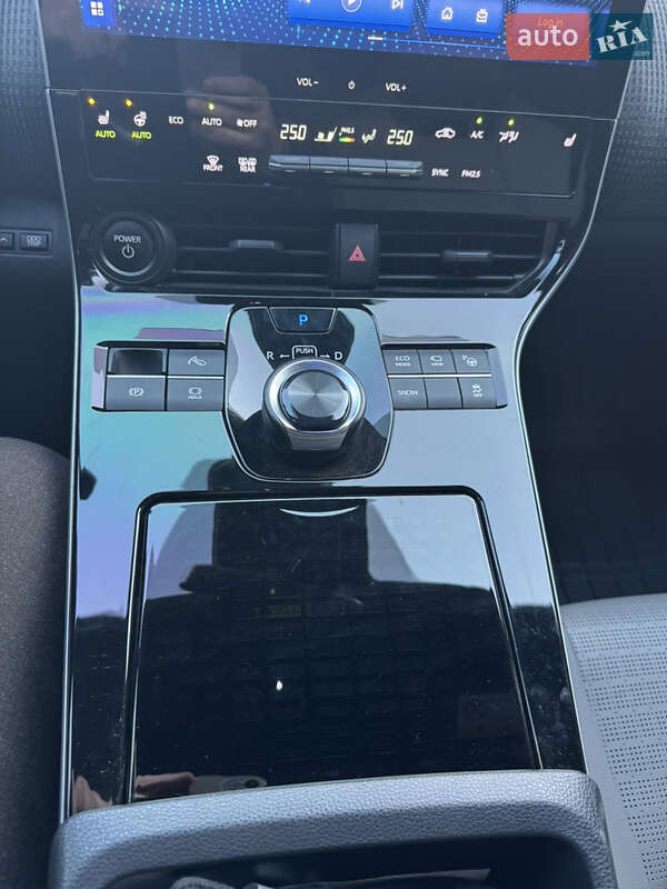 Внедорожник / Кроссовер Toyota bZ4X 2023 в Лозовой