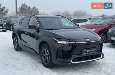 Внедорожник / Кроссовер Toyota bZ4X 2023 в Ивано-Франковске
