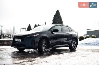 Позашляховик / Кросовер Toyota bZ4X 2023 в Львові