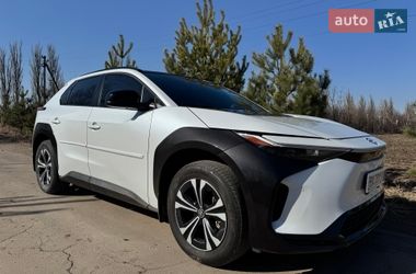 Внедорожник / Кроссовер Toyota bZ4X 2023 в Хмельницком